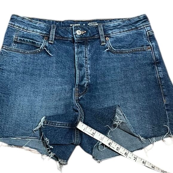 Old Navy Women’s Sky Hi A-Line Button Fly Cut Off Jean Shorts, Size 12 - Picture 6 of 8